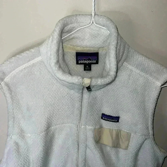 Patagonia women white two tone fleece vest - Picture 3 of 4